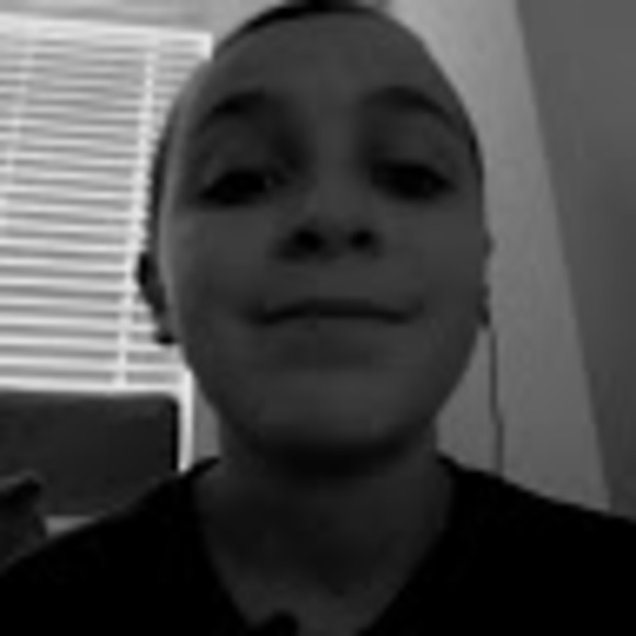 Meet your Posher, Kris - Picture 1 of 1